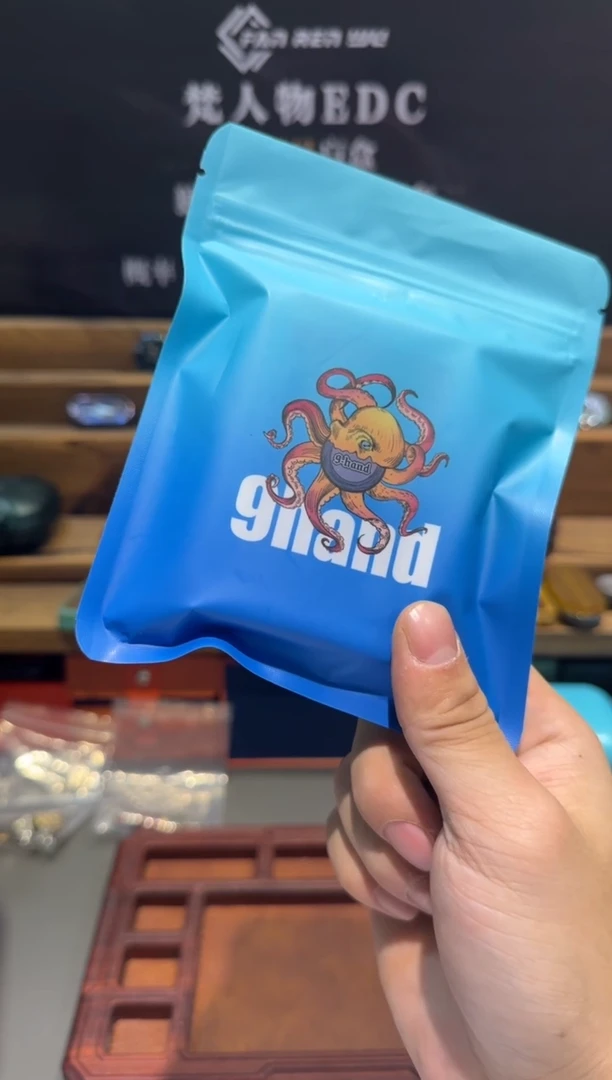 Q宝推牌   全新 蓝色