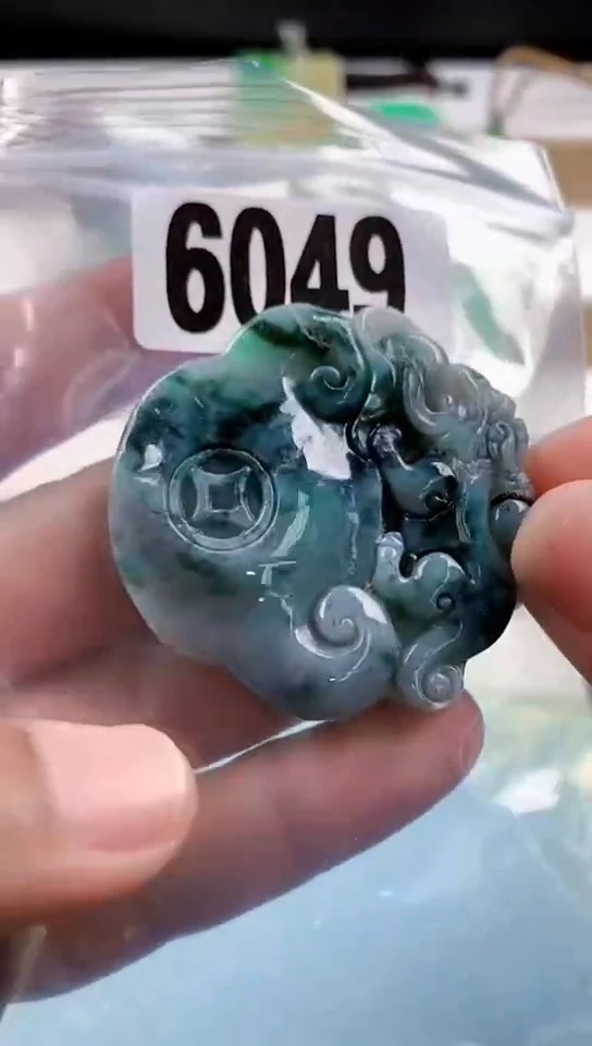 【闪购商品】翡翠挂件未镶嵌天然翡翠吊坠挂件