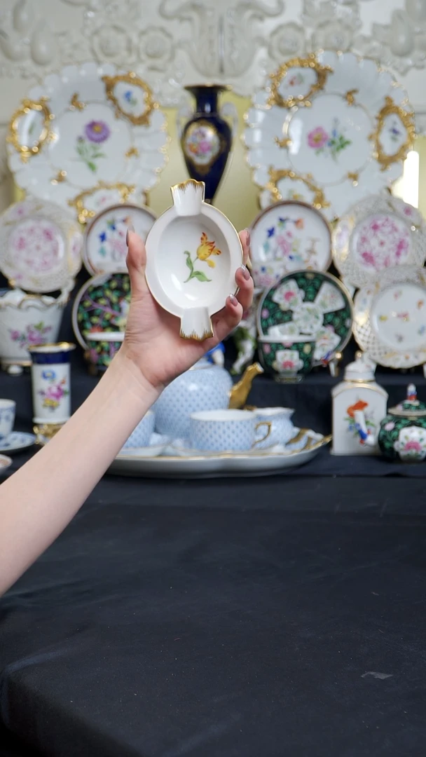 骨瓷婷婷中古器物如图所示52