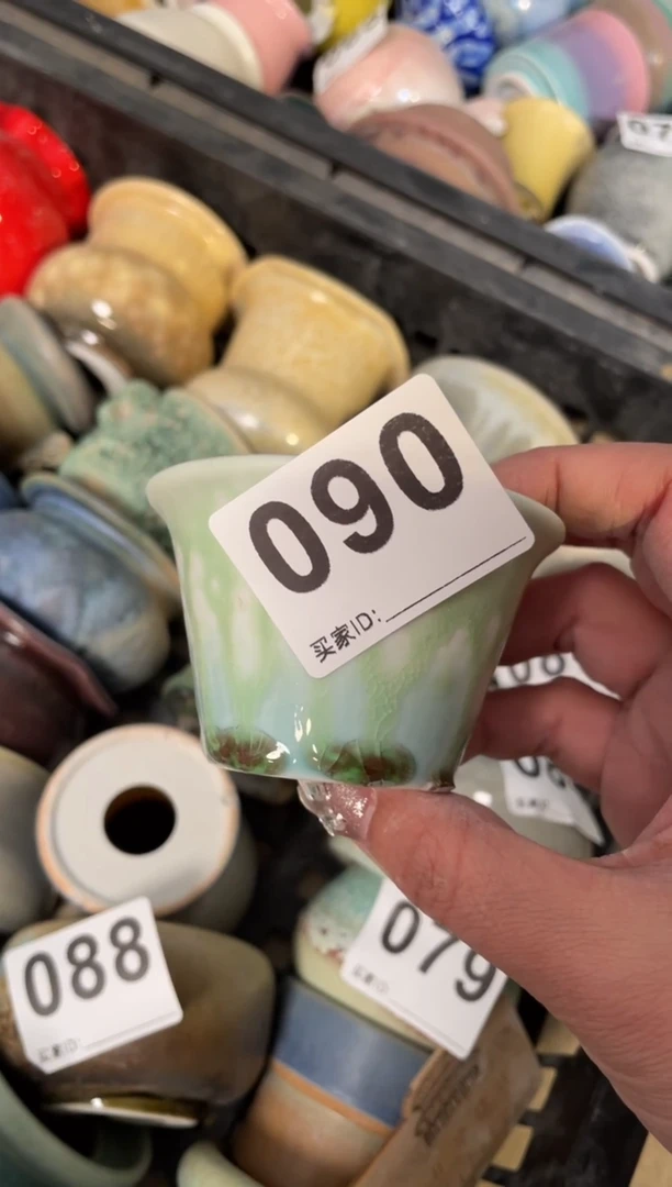 【闪购商品】摆件微瑕090知木小芳花盆