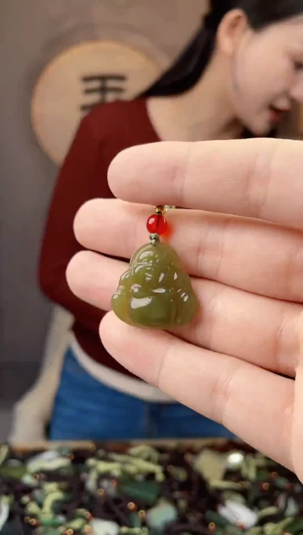 颈饰未镶嵌和田玉拍一发一，多样性发货