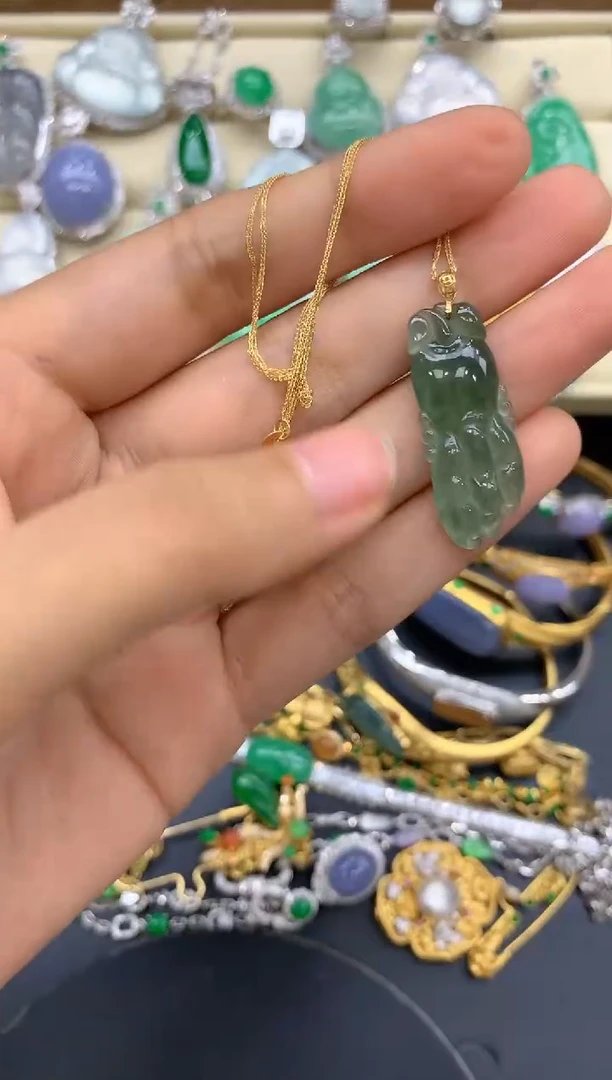 翡翠18K金镶嵌颈饰274-中国好珍宝