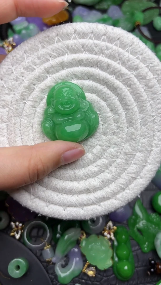 颈饰未镶嵌翡翠缅甸翡翠吊坠