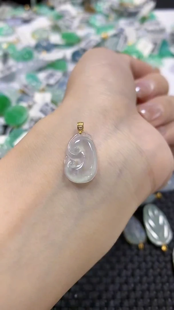 颈饰18K金镶嵌翡翠天然缅甸翡翠a货百元以上9元证书费自理