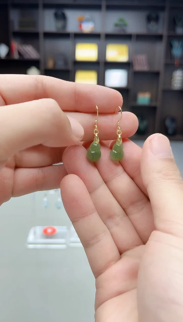 未镶嵌和田玉（碧玉）耳饰H03