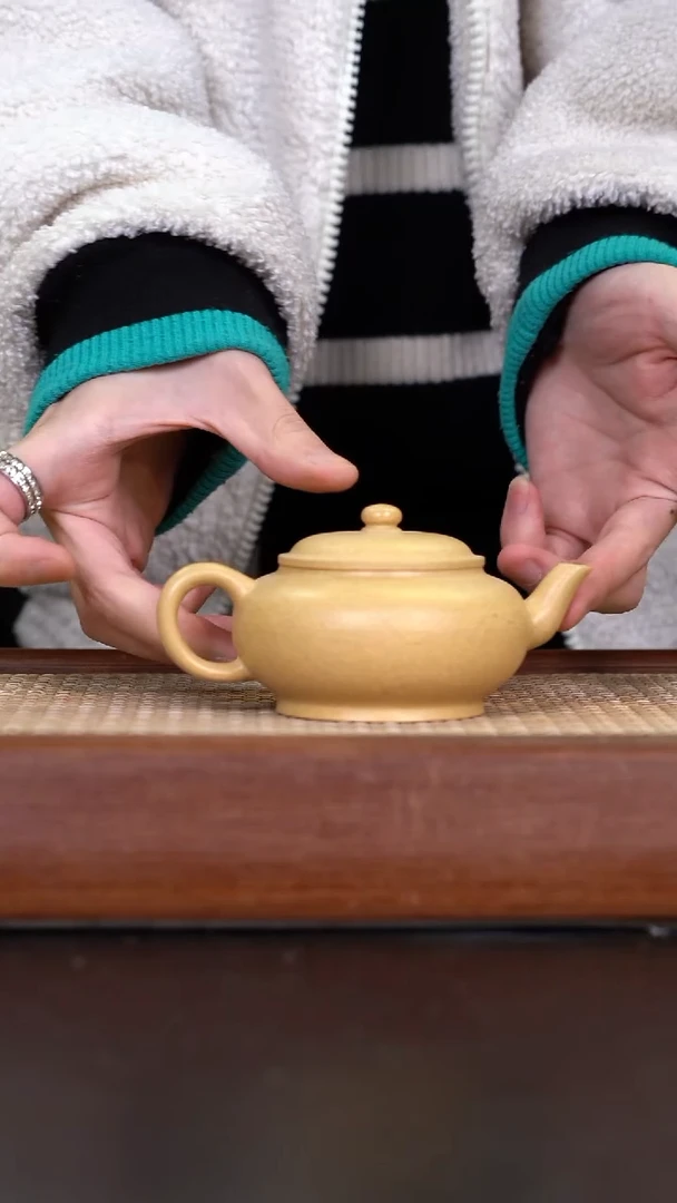 茶壶紫砂XJ   本绿   扁灯    160cc