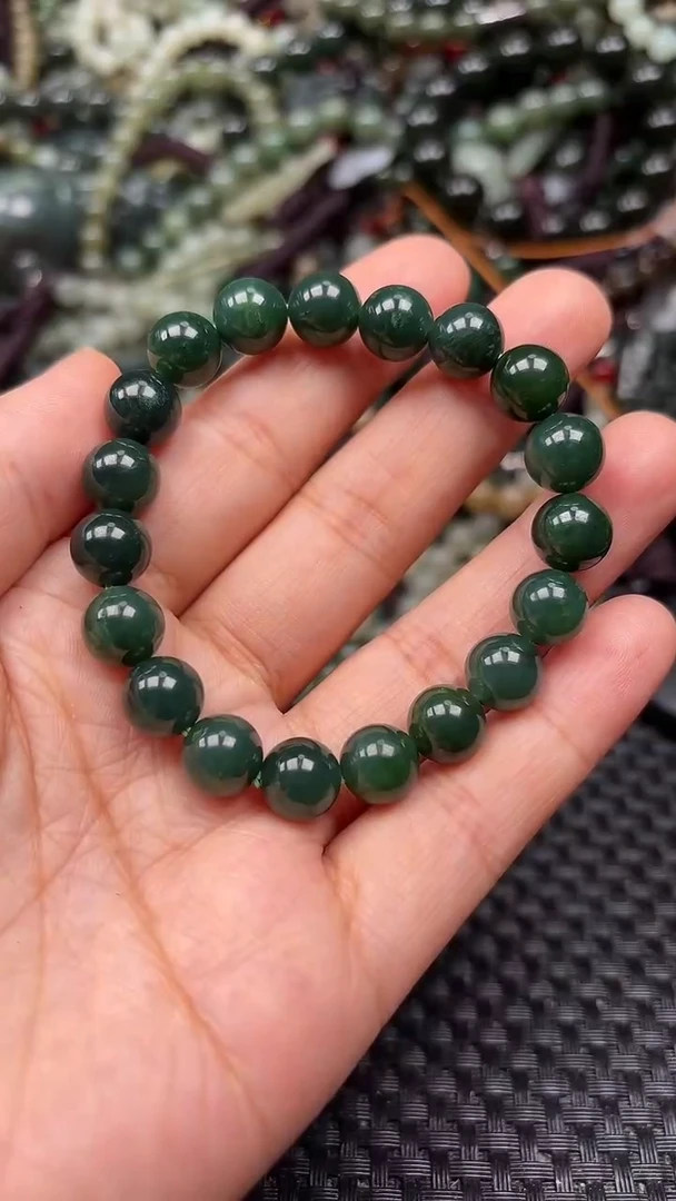 和田玉未镶嵌颈饰1