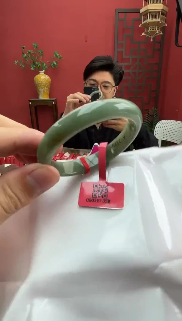 未镶嵌手镯（贵妃镯）翡翠翡翠手镯8