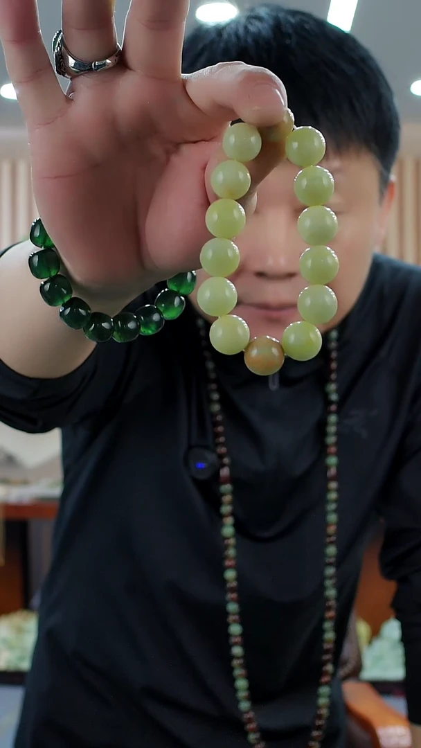 未镶嵌蛇纹石玉手串多样式发货随机发一