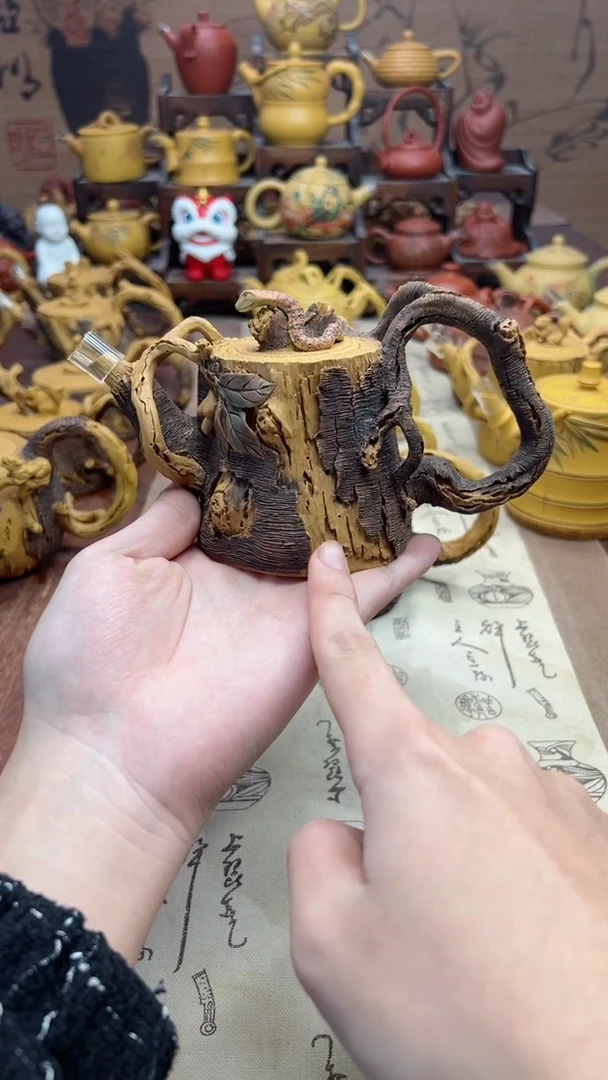 【闪购商品】紫砂段泥仿木枯木逢春蛇壶
