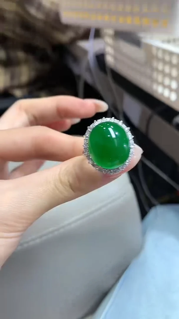 【闪购商品】翡翠戒指18K金镶嵌21团购