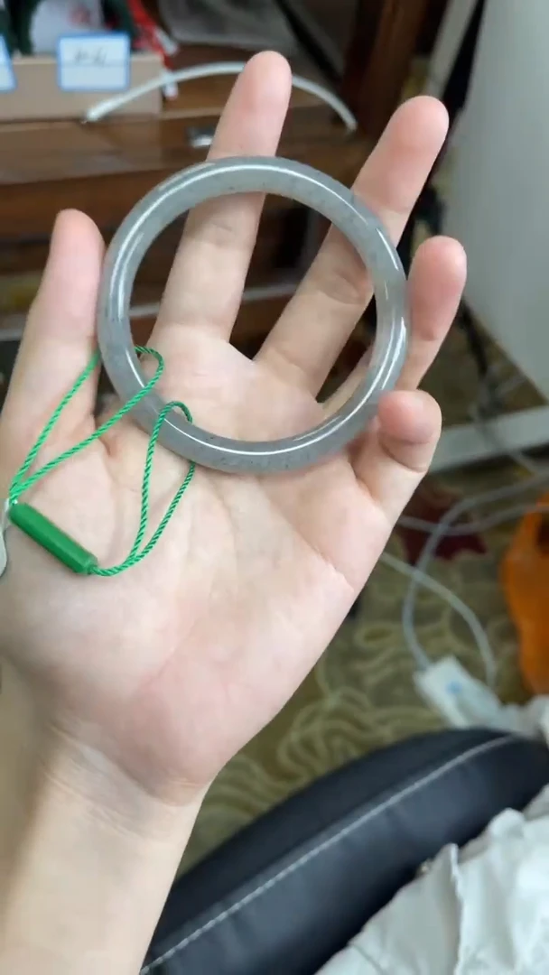 未镶嵌手镯和田玉56