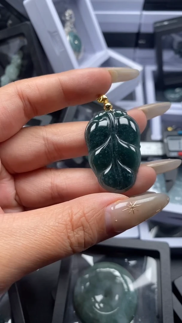 颈饰未镶嵌翡翠2683