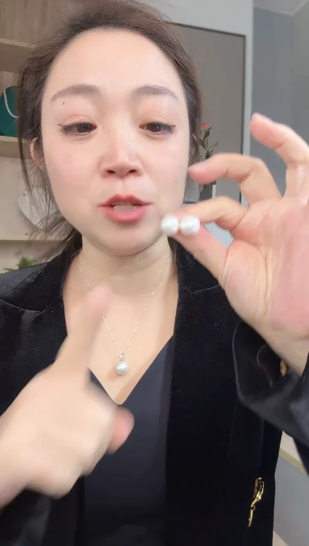 银S925镶嵌耳钉淡水珍珠12-13mm极光正圆耳钉