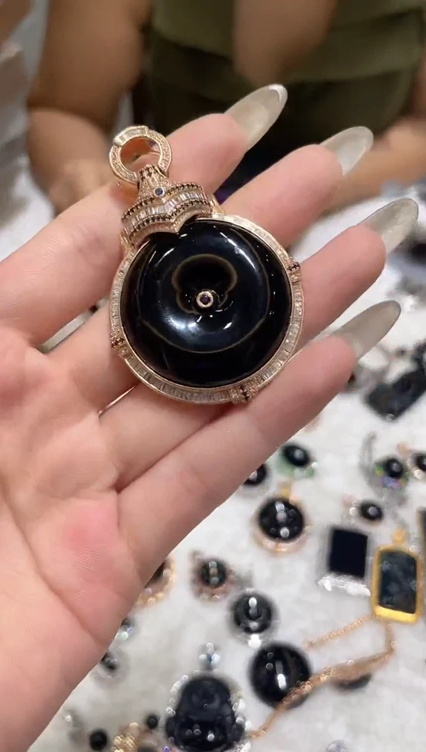 吊坠(不含链)18K金镶嵌翡翠平安扣吊坠    GJ   057