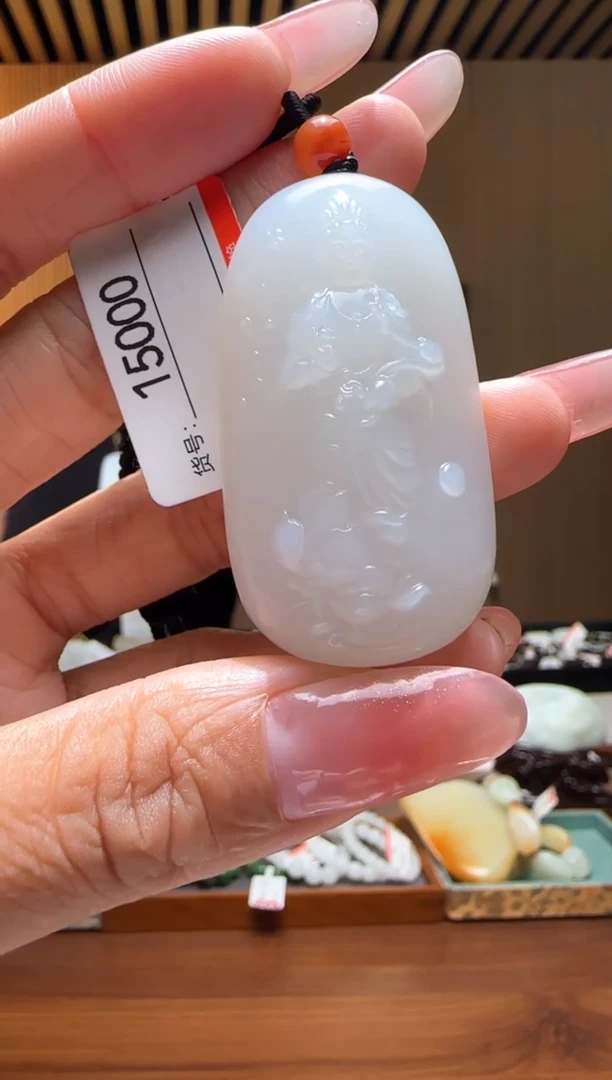 颈饰未镶嵌和田玉1