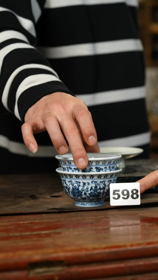 瓷片一只/标题标题标题标题