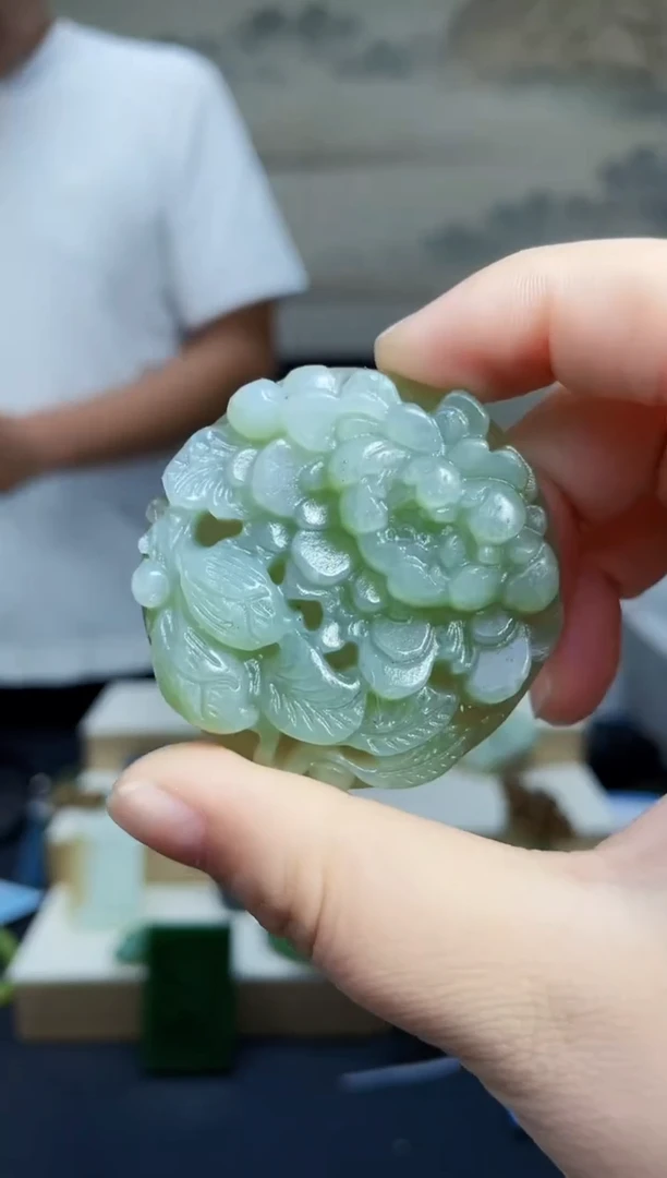 和田玉未镶嵌颈饰1