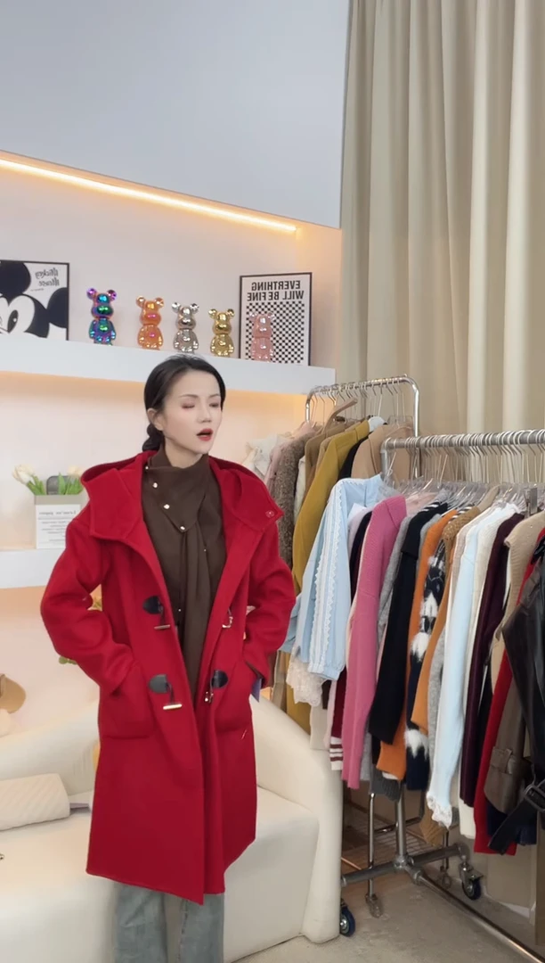 红色外套@510331-1