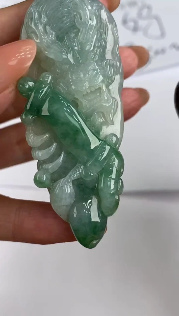 未镶嵌挂件翡翠305419      多人
