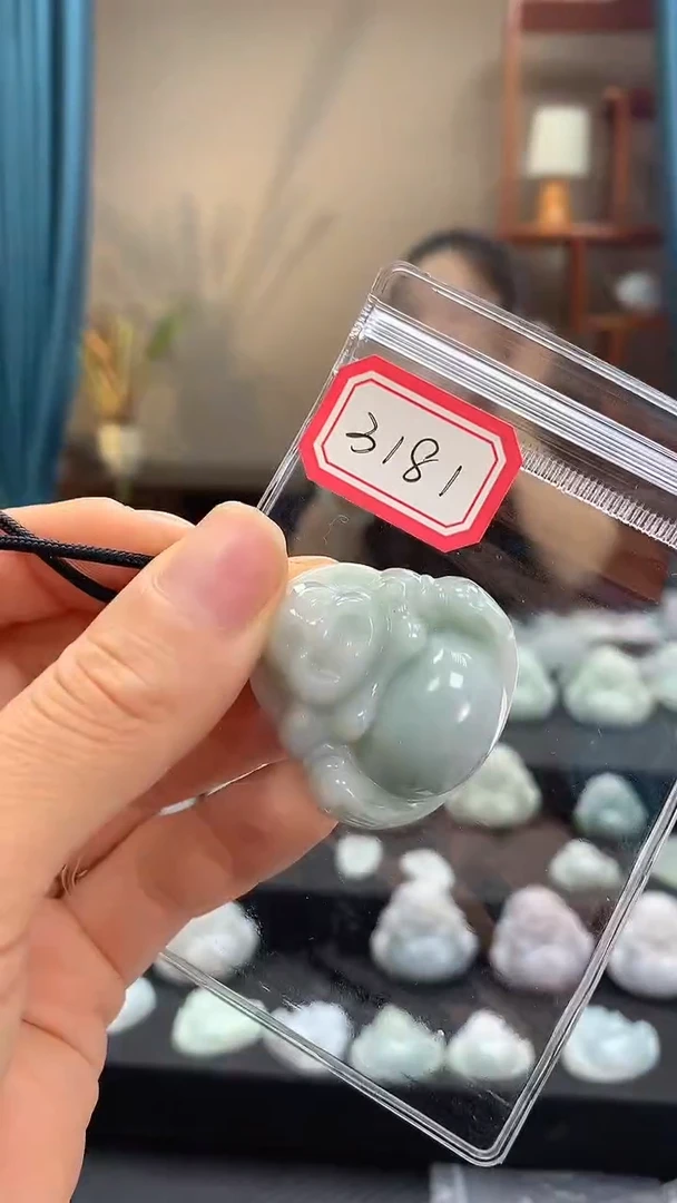 颈饰未镶嵌翡翠佛公3181