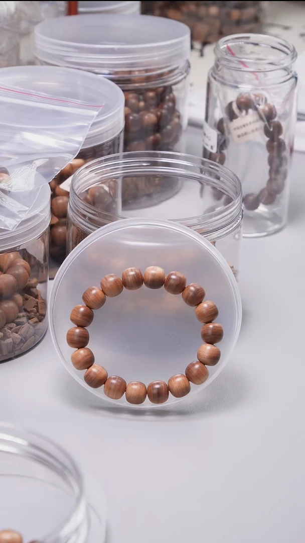 檀香木手串/手链飞****?老山檀香百年老料奶甜凉横纹黑肉11*12