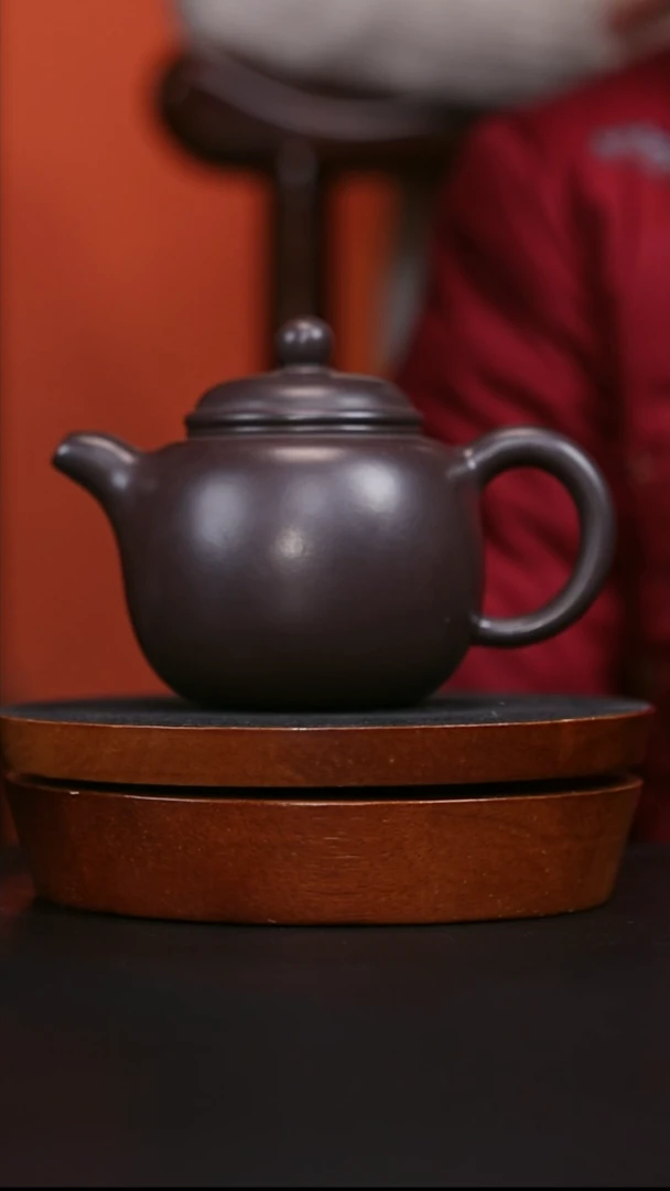 央广国宝苑紫砂茶壶 18