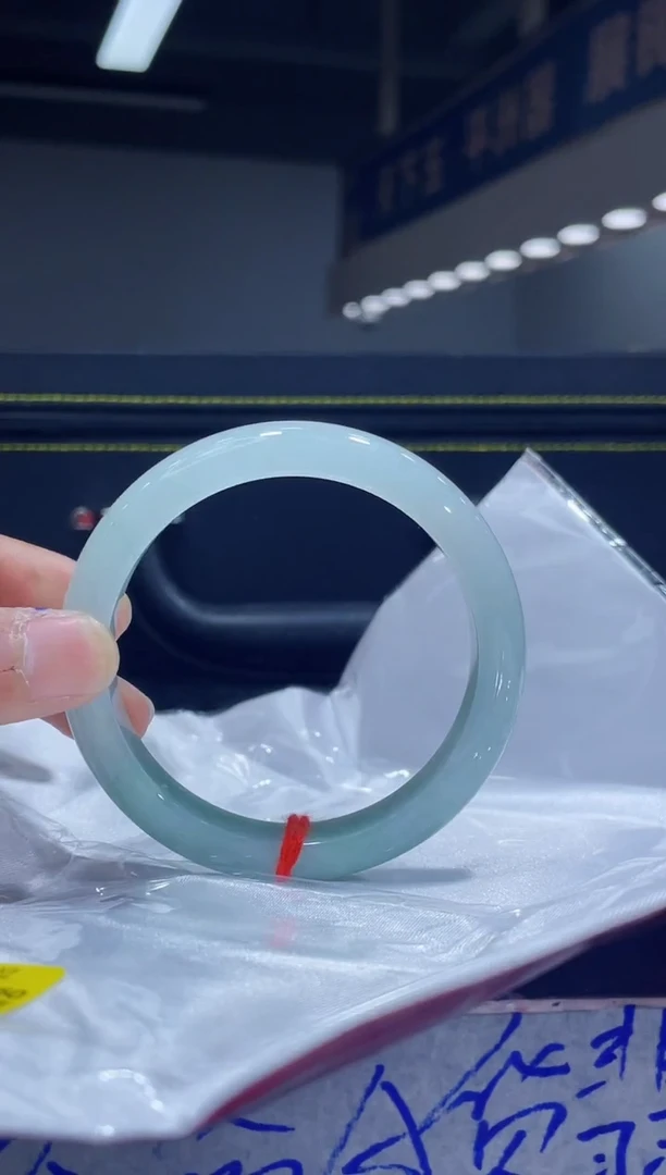 未镶嵌手镯翡翠25