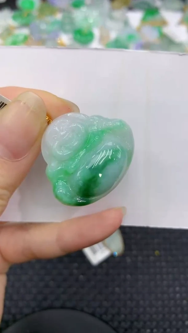 【闪购商品】翡翠颈饰18K金镶嵌8888888888