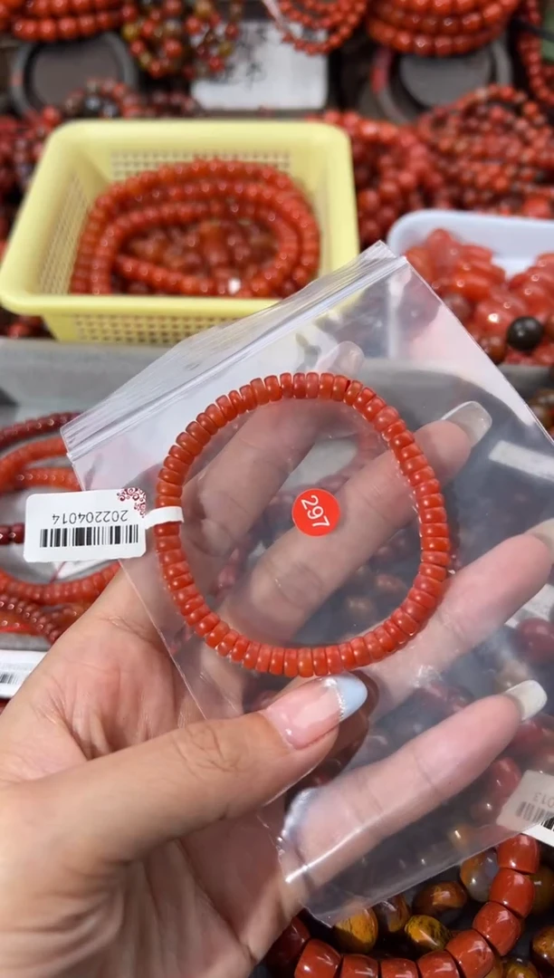 未镶嵌手串南红玛瑙6+