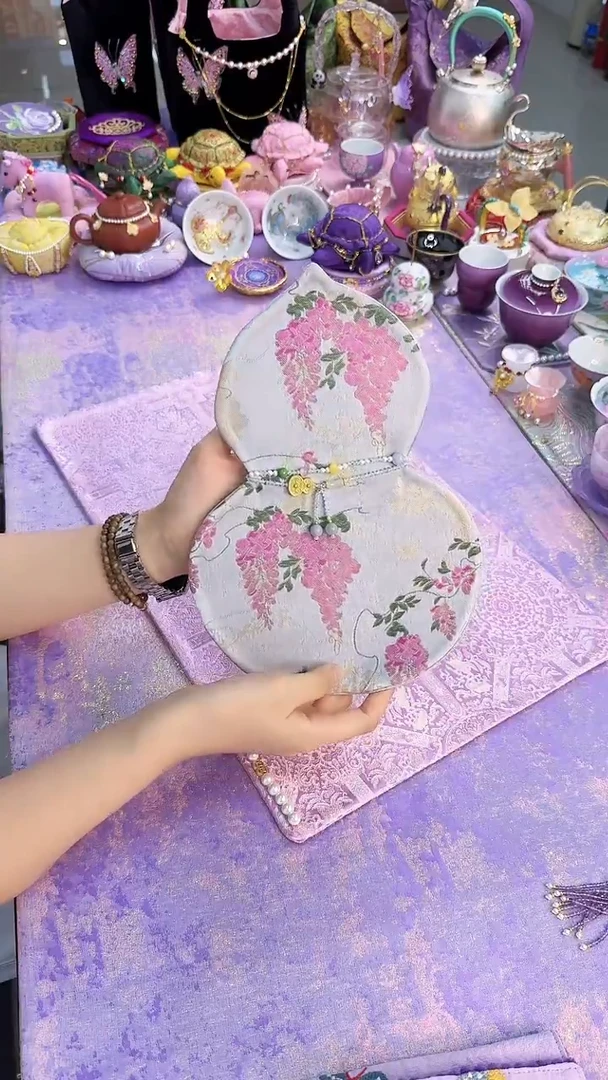 72蓝色紫藤花茶席