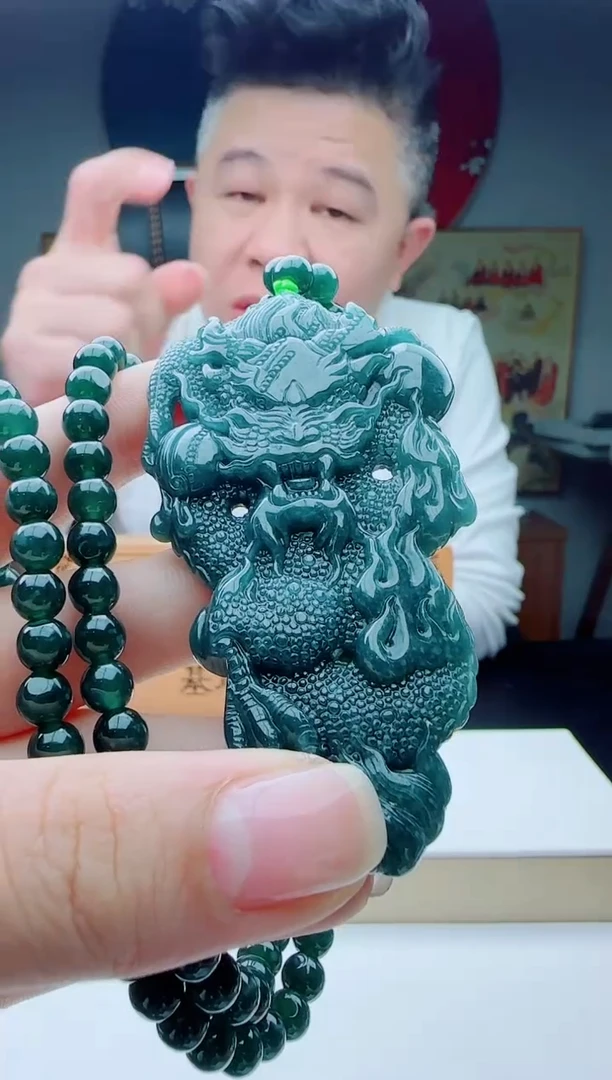 颈饰未镶嵌翡翠多样性发其一