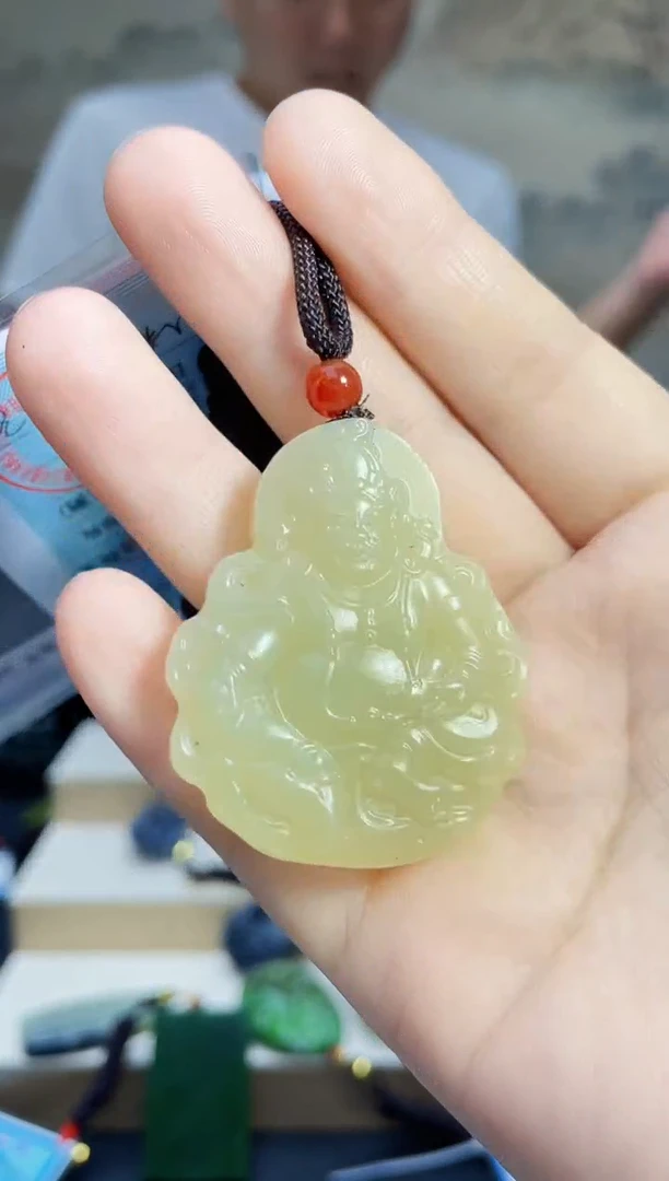 和田玉未镶嵌颈饰1