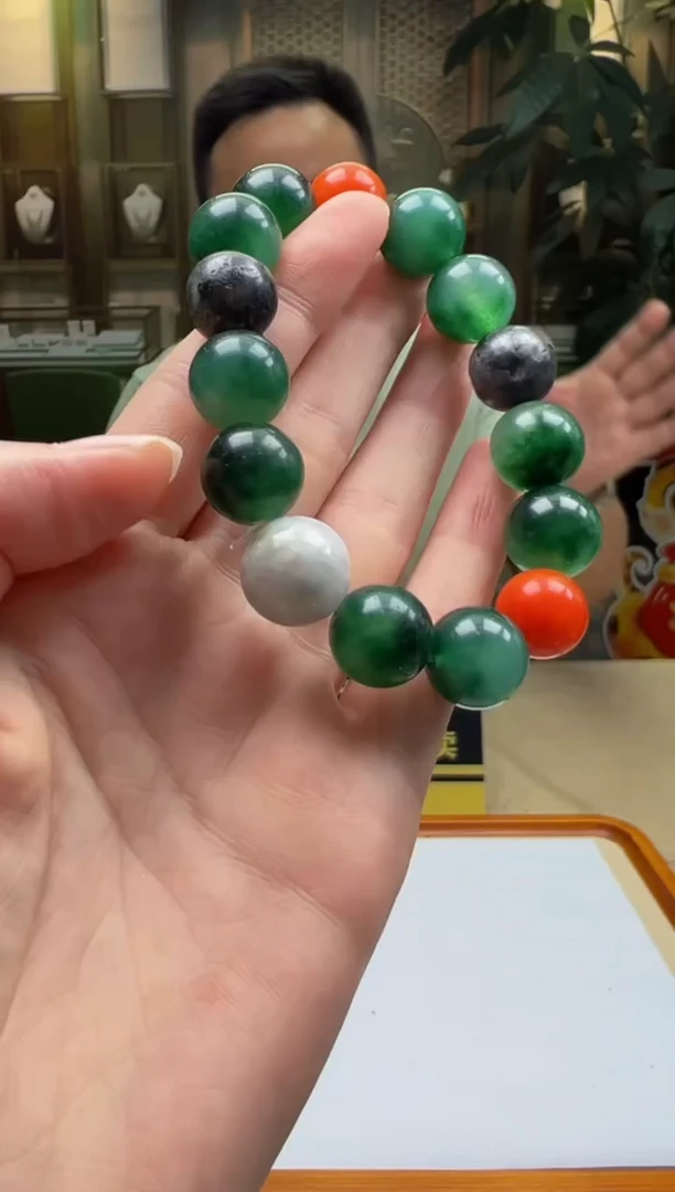 翡翠未镶嵌颈饰BQ2025-7-14-17