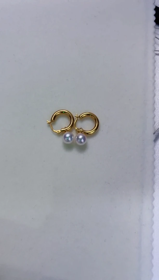 18K金镶嵌海水珍珠akoya许红豆款耳扣7.5-8mm