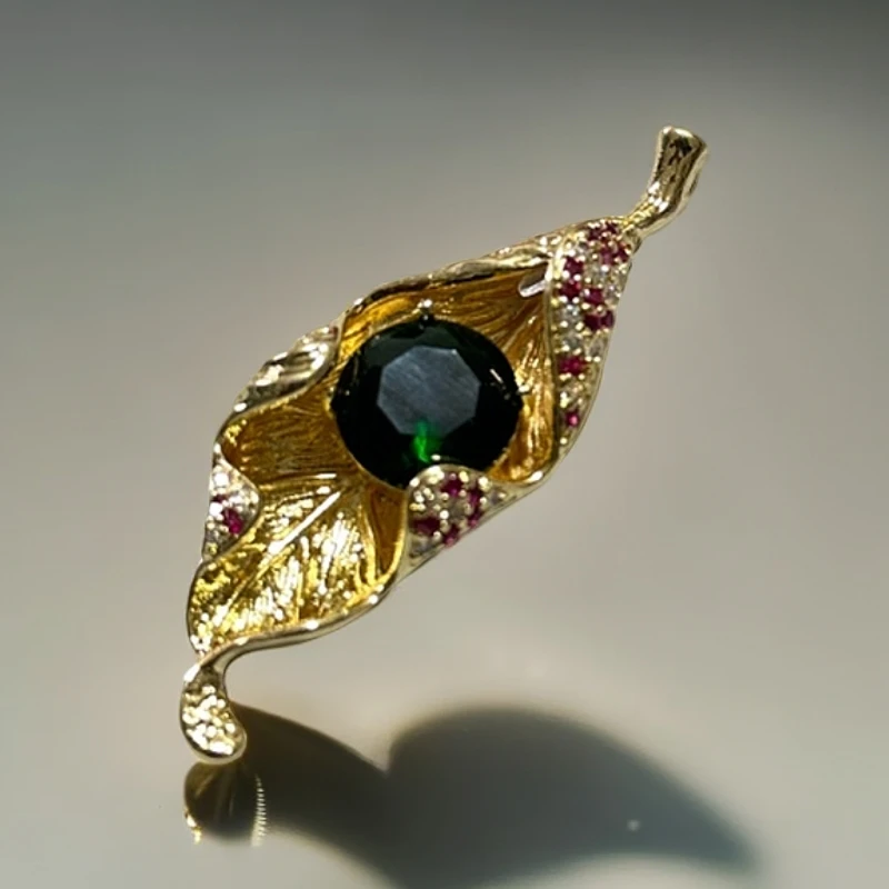 YYZB-176精美绿色金边叶子吊坠配盒子配链子多样性发一