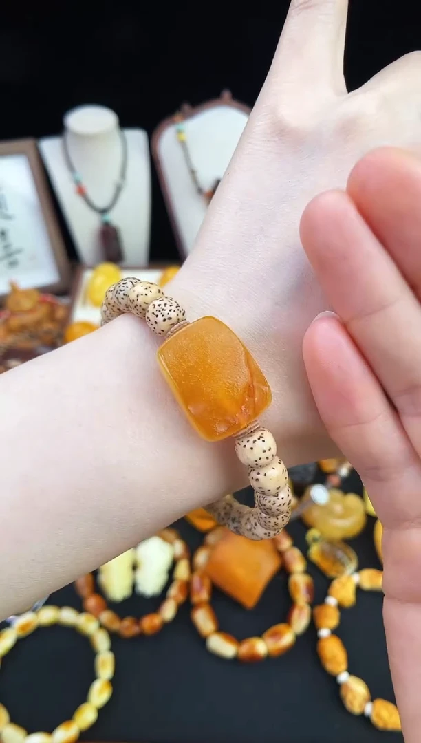 琥珀未镶嵌珠宝奇石柒月