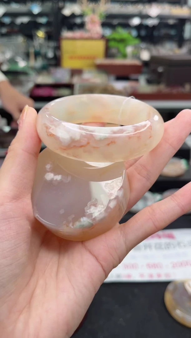 【闪购商品】石英质玉手镯未镶嵌58圈口（赠品镯心）3681047