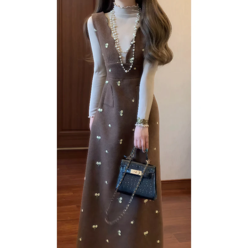 法式复古木耳边半高领毛衣打底衫&刺绣碎花背带连衣裙套装裙9818