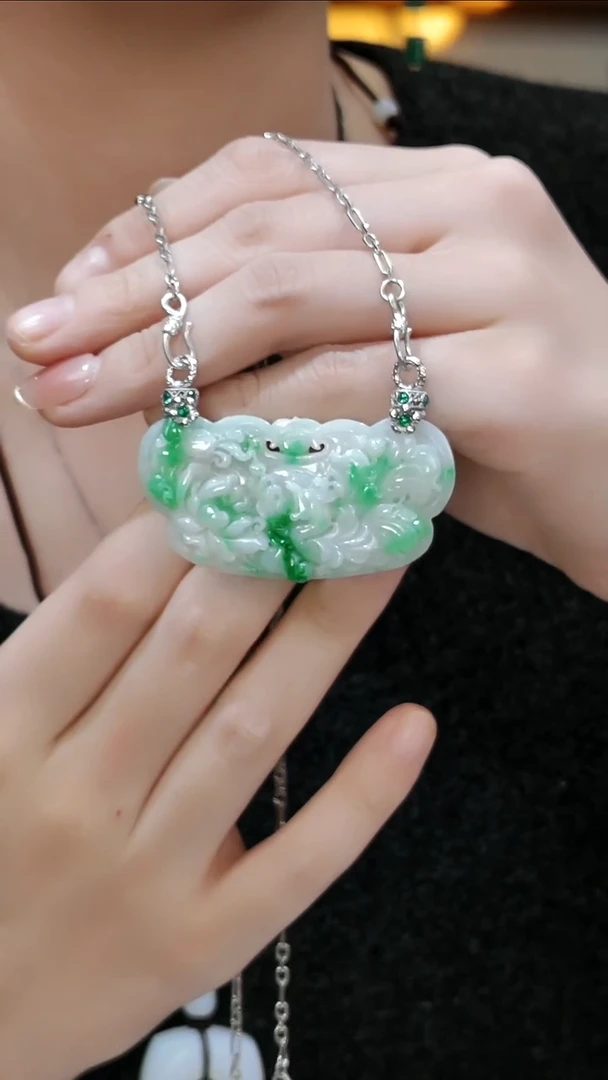 颈饰未镶嵌翡翠国风