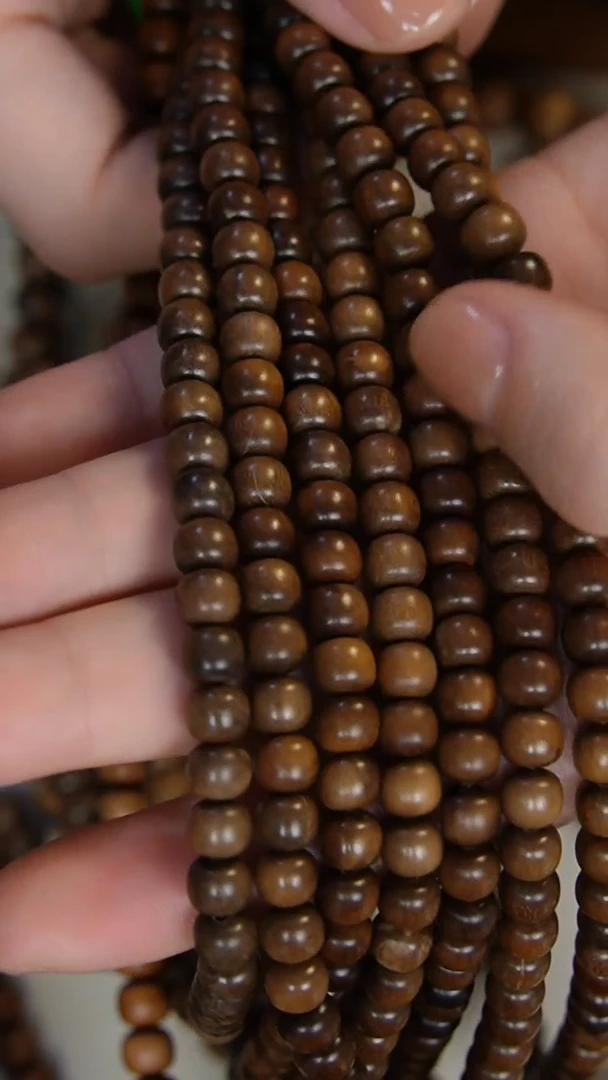 【闪购商品】檀香木手串/手链老山檀香6*7多圈老型瑕疵多样式发其一