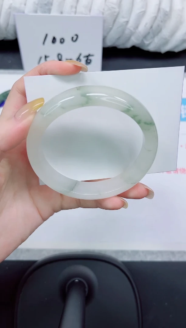 石英质玉手镯未镶嵌28