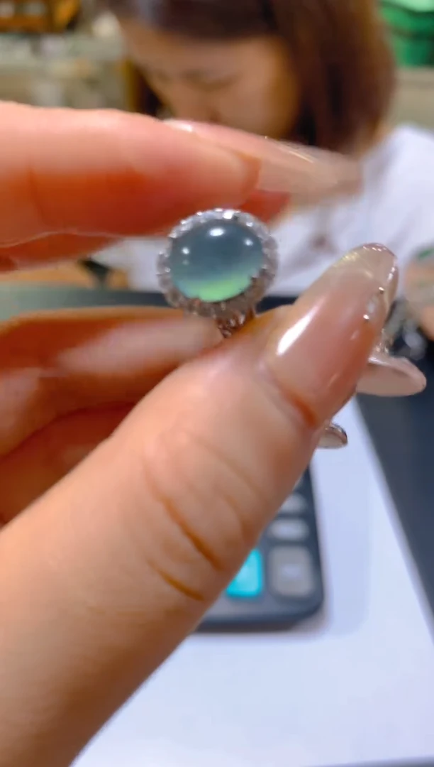 未镶嵌戒指翡翠多样性发一