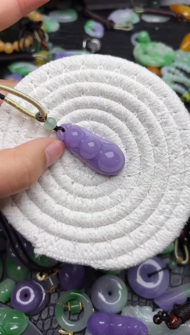 颈饰未镶嵌翡翠缅甸翡翠吊坠