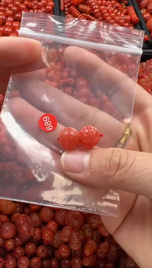 【闪购商品】南红玛瑙颈饰未镶嵌1