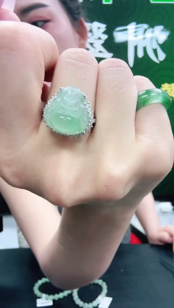 未镶嵌1石英质玉（非洲翠）/3168