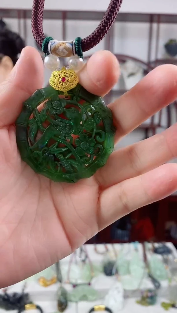 颈饰未镶嵌和田玉喜上眉梢 好