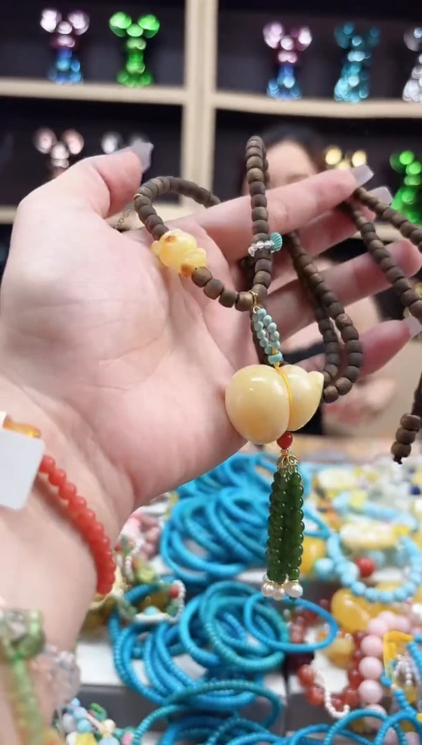 琥珀颈饰未镶嵌多样性发货一一一