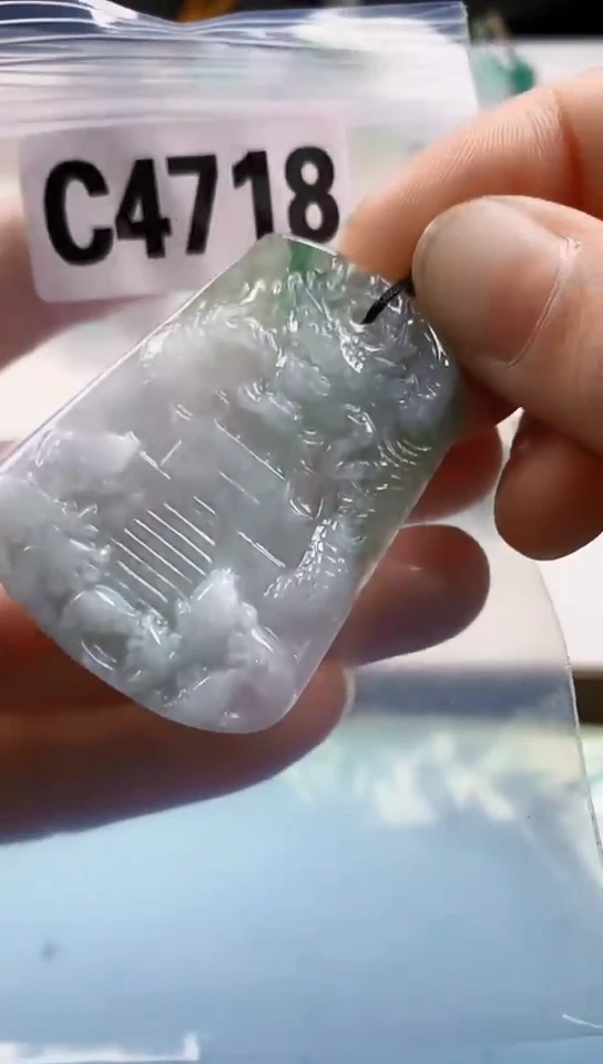 翡翠未镶嵌颈饰天然翡翠吊坠挂件