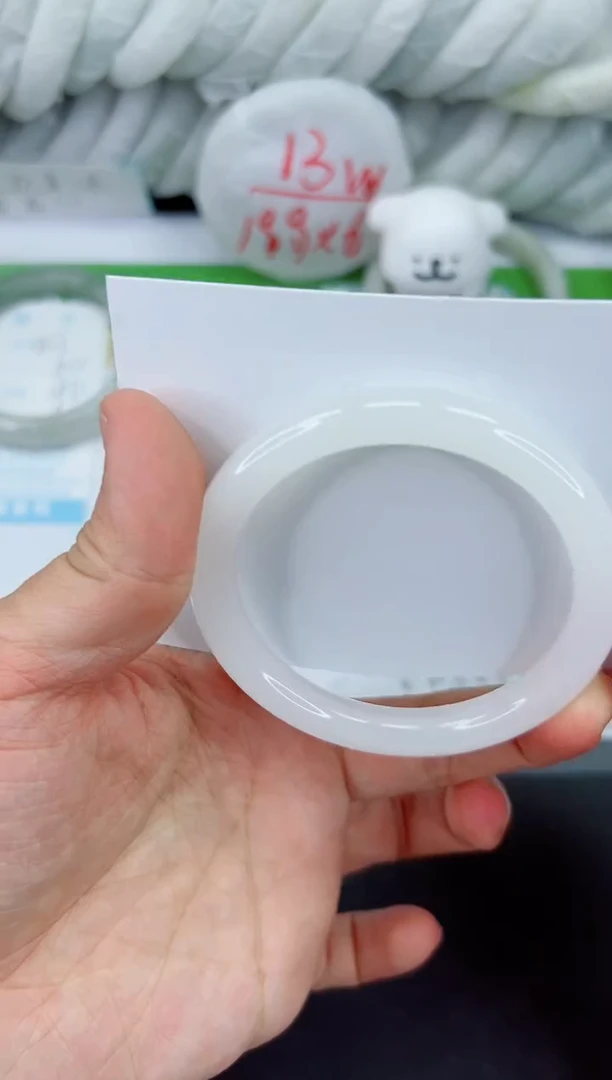 【闪购商品】石英质玉手镯未镶嵌536-55.7